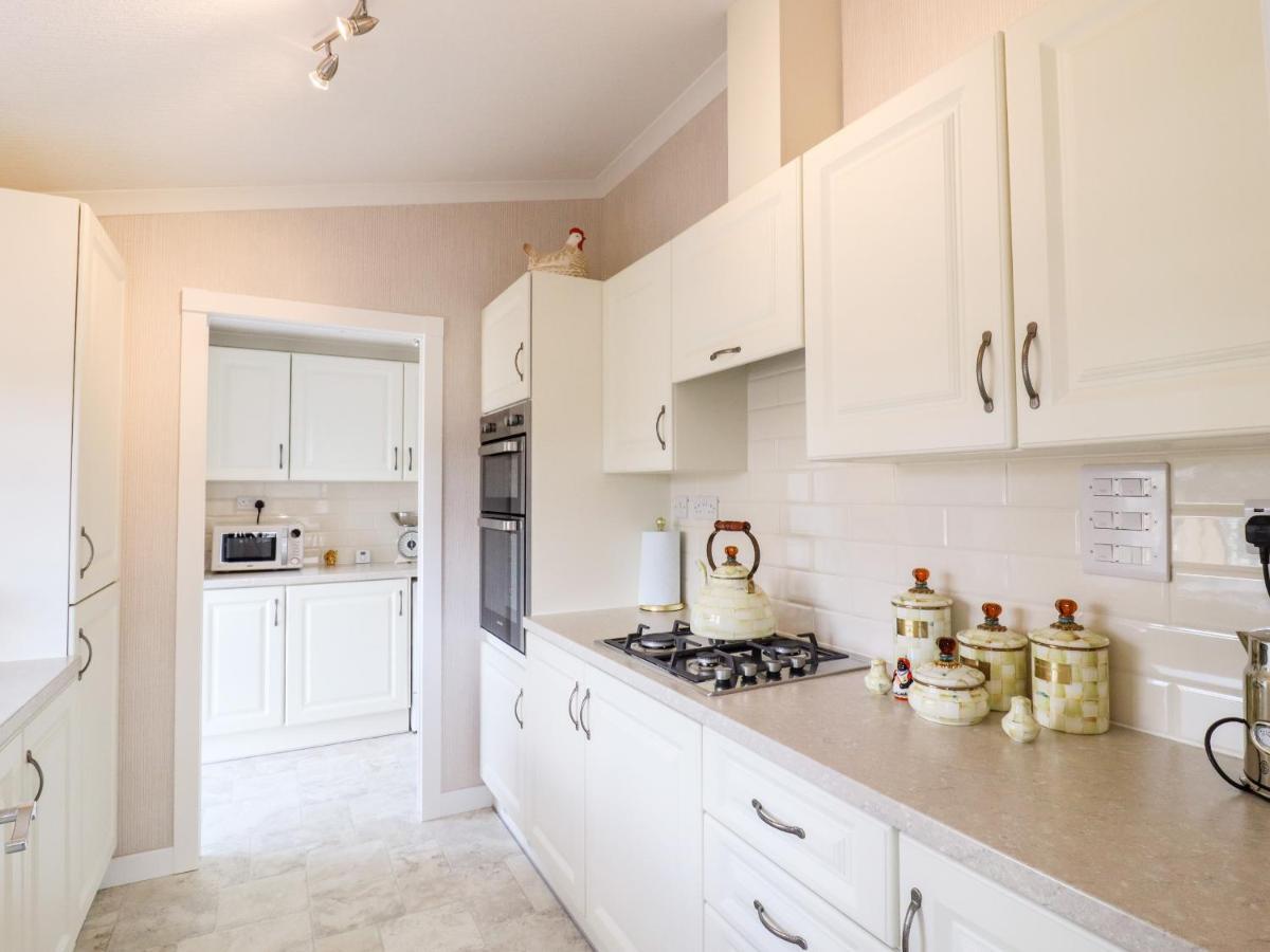 12 Bucklesham Park Villa Ipswich Dış mekan fotoğraf