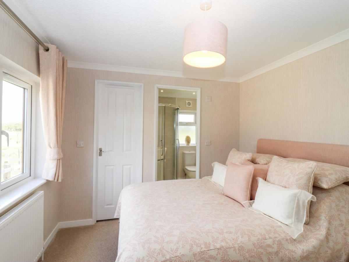 12 Bucklesham Park Villa Ipswich Dış mekan fotoğraf